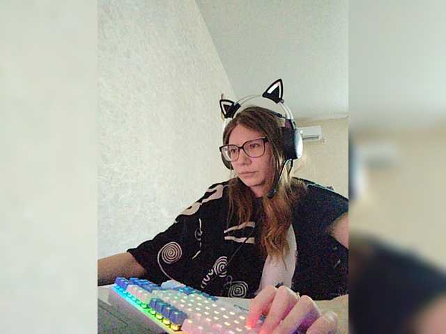 KittyMiracle live cam on BongaCams