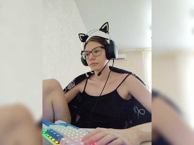 KittyMiracle live webcam show