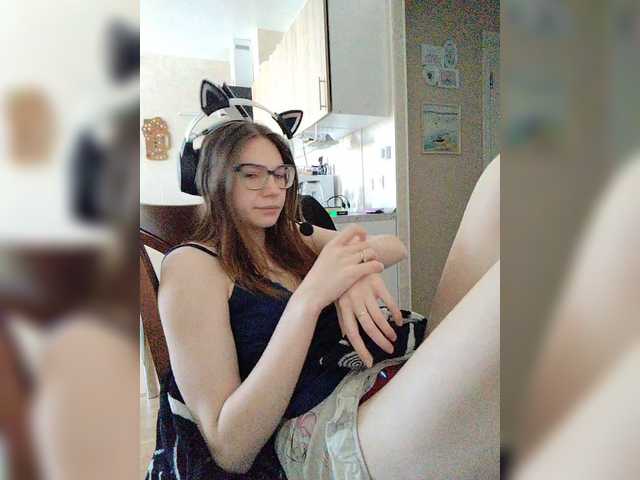 KittyMiracle live cam on BongaCams