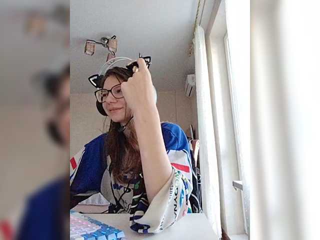 KittyMiracle live cam on BongaCams