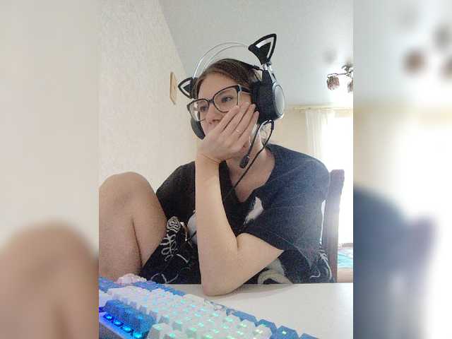KittyMiracle live cam on BongaCams