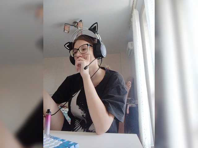 KittyMiracle live cam on BongaCams