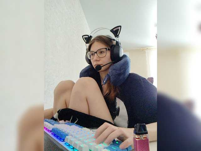 KittyMiracle live cam on BongaCams