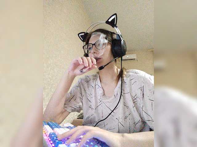 KittyMiracle live cam on BongaCams