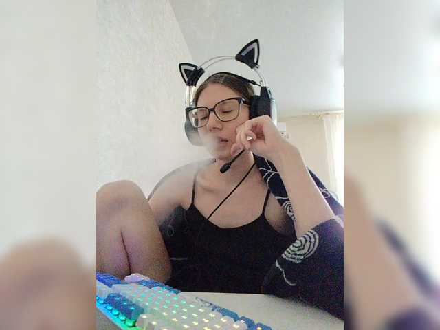 KittyMiracle live cam on BongaCams