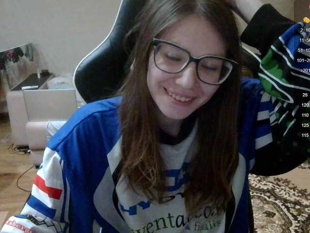 KittyMiracle live cam on BongaCams