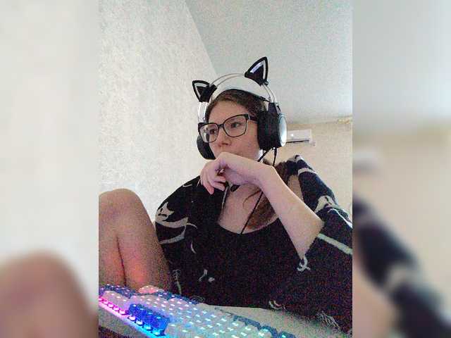 KittyMiracle live cam on BongaCams
