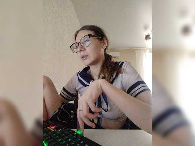 KittyMiracle live cam on BongaCams