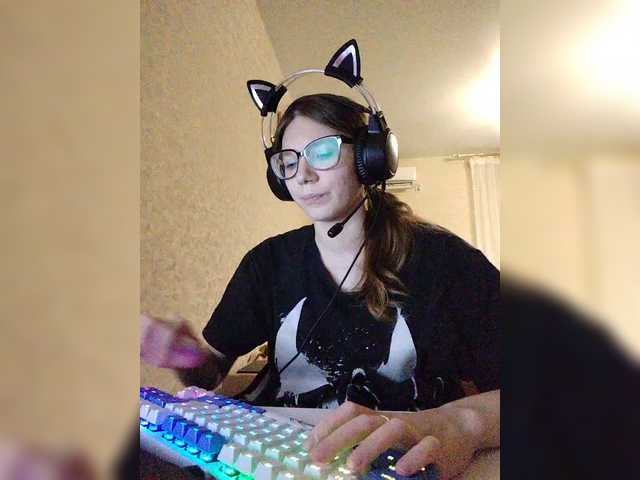 KittyMiracle live cam on BongaCams