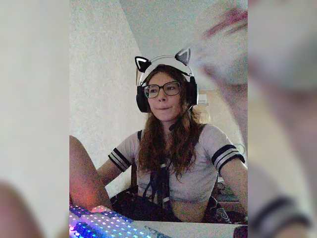 KittyMiracle live cam on BongaCams