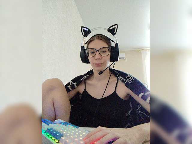KittyMiracle live cam on BongaCams