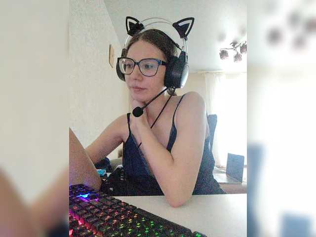 KittyMiracle live cam on BongaCams
