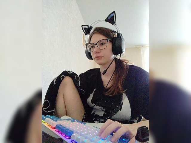 KittyMiracle live cam on BongaCams
