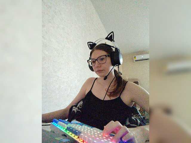 KittyMiracle live webcam show