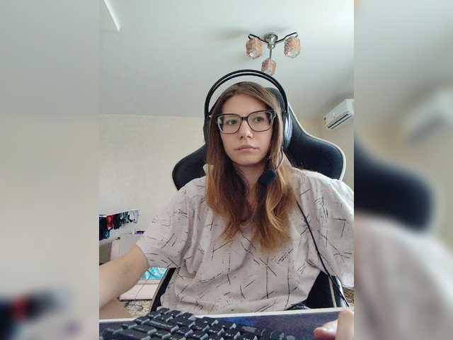 KittyMiracle live cam on BongaCams