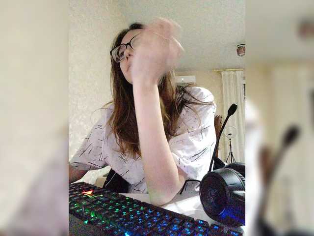 KittyMiracle live cam on BongaCams