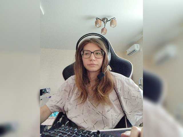 KittyMiracle live cam on BongaCams