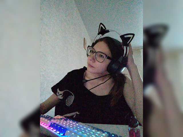 KittyMiracle live cam on BongaCams