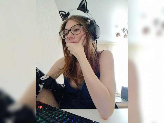 KittyMiracle live cam on BongaCams