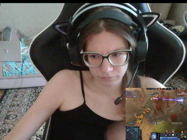 KittyMiracle live cam on BongaCams