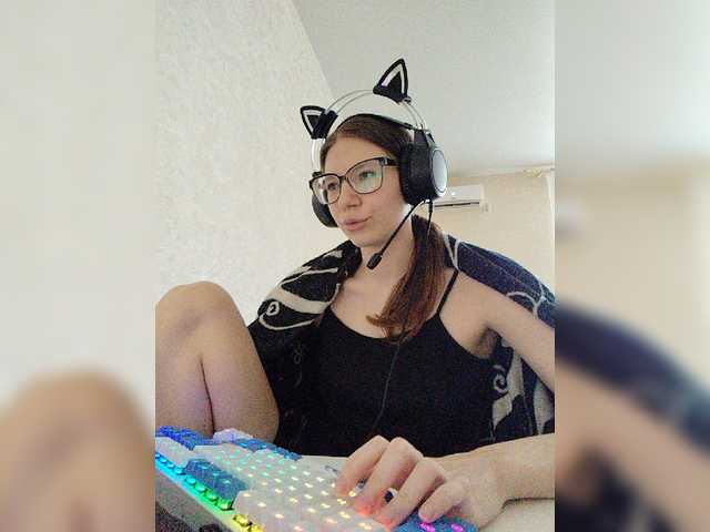 KittyMiracle live webcam show