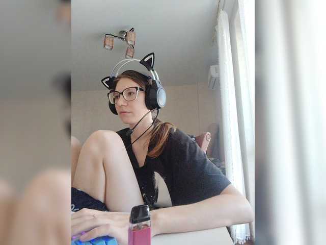 KittyMiracle live cam on BongaCams