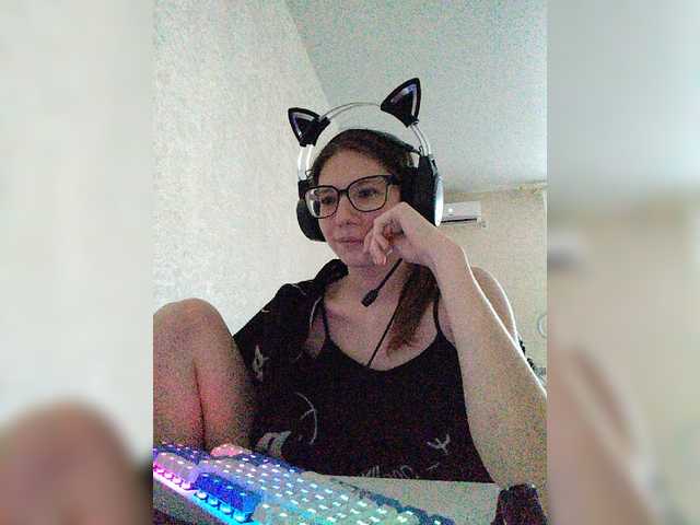 KittyMiracle live webcam show