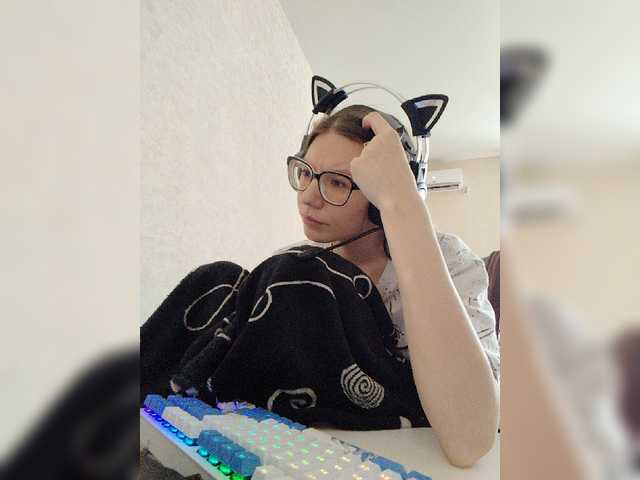 KittyMiracle live cam on BongaCams