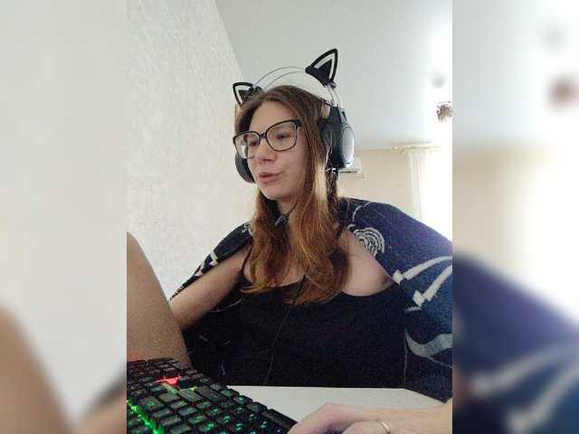 KittyMiracle live cam on BongaCams