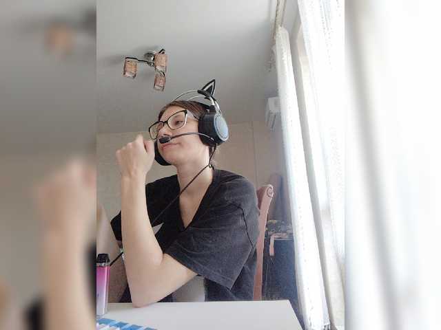 KittyMiracle live cam on BongaCams