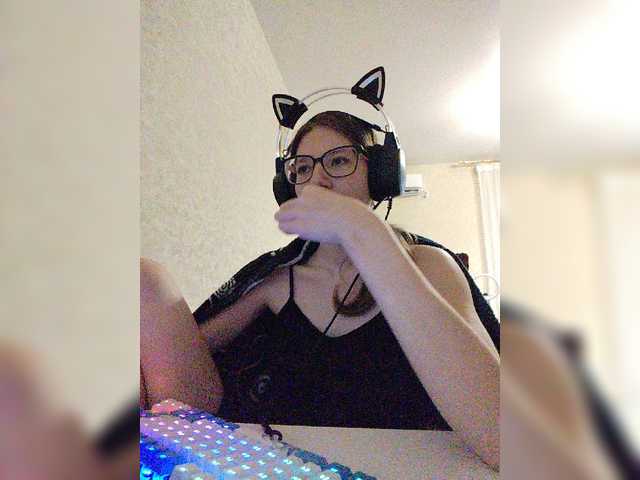 KittyMiracle live webcam show