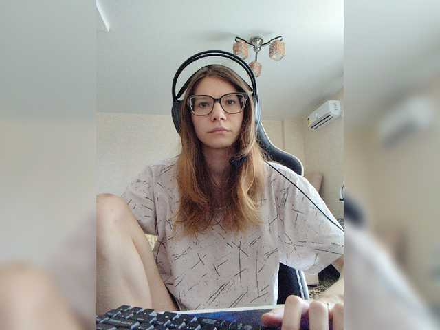 KittyMiracle live cam on BongaCams