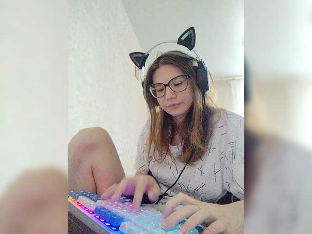 KittyMiracle live cam on BongaCams