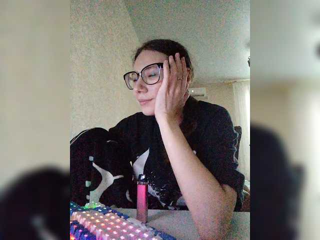 KittyMiracle live cam on BongaCams