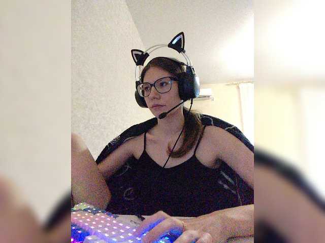 KittyMiracle live webcam show