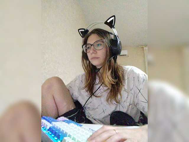 KittyMiracle live cam on BongaCams