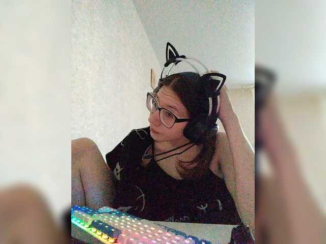 KittyMiracle live cam on BongaCams