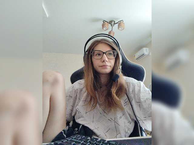 KittyMiracle live cam on BongaCams