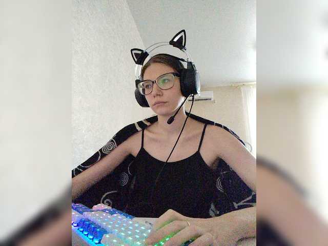 KittyMiracle live webcam show