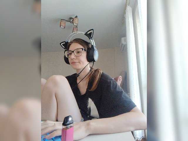 KittyMiracle live cam on BongaCams