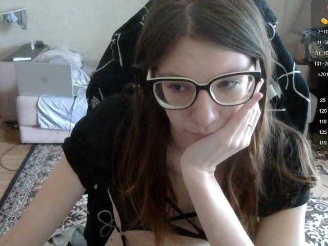 KittyMiracle live cam on BongaCams
