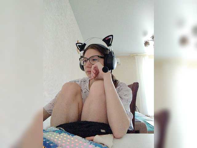 KittyMiracle live cam on BongaCams