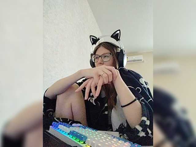 KittyMiracle live cam on BongaCams