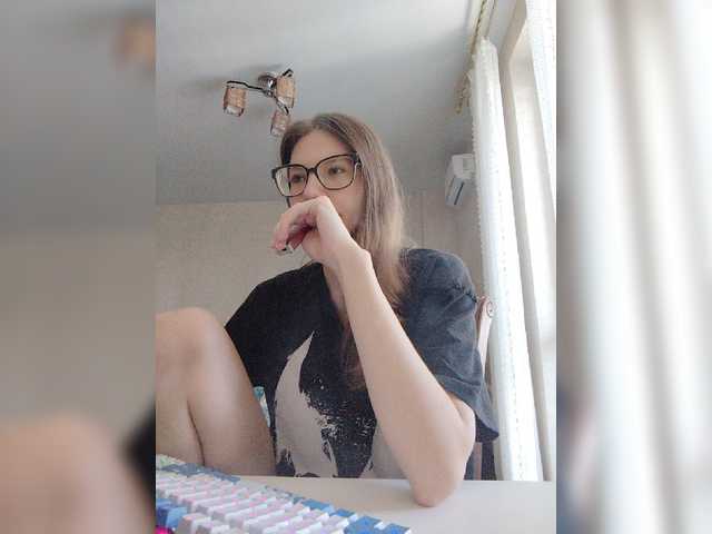 KittyMiracle live cam on BongaCams