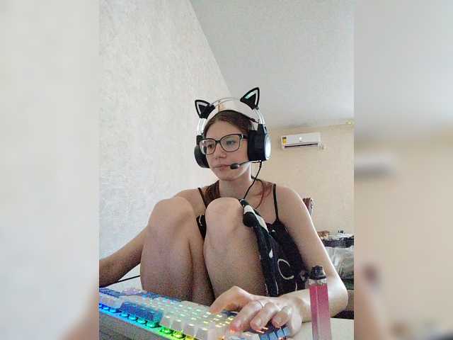 KittyMiracle live cam on BongaCams