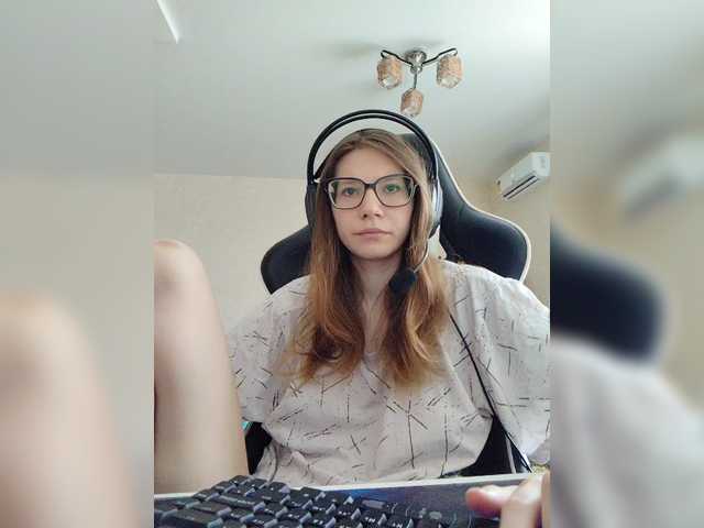 KittyMiracle live cam on BongaCams
