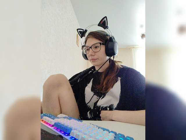 KittyMiracle live cam on BongaCams