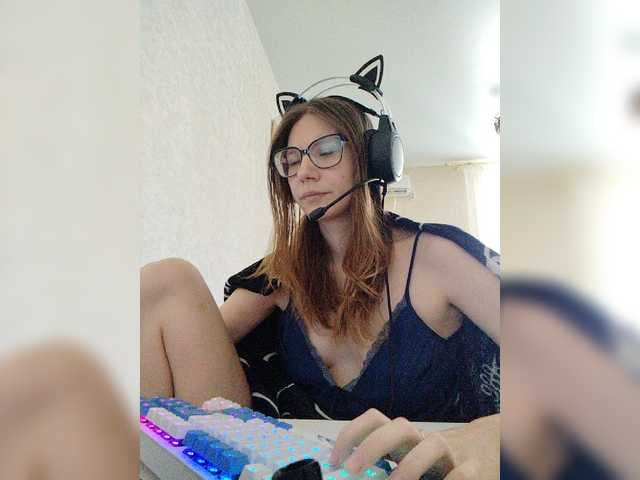KittyMiracle live cam on BongaCams
