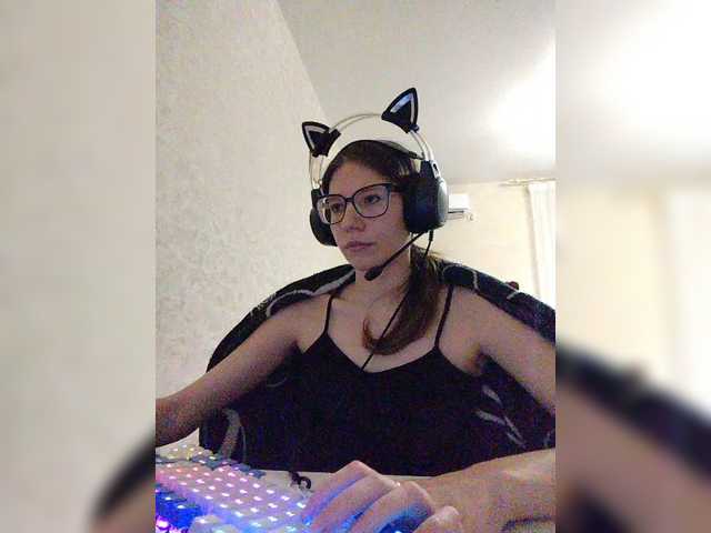 KittyMiracle live cam on BongaCams