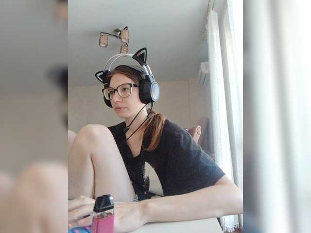 KittyMiracle live cam on BongaCams